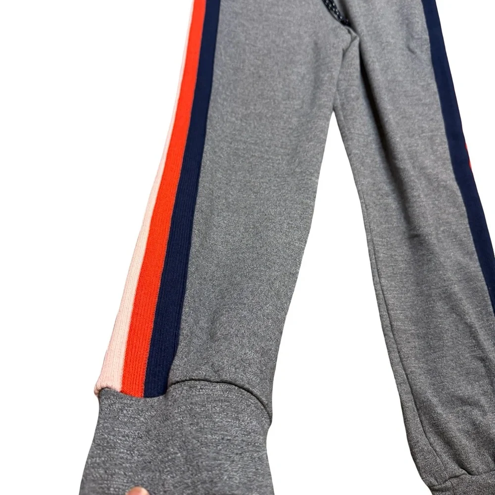 ✨🏃♀️ SUNDRY Gray Stripe Jogger Sweatpants Side Stripe Sz 1 🏃♀️✨ - Picture 4 of 7